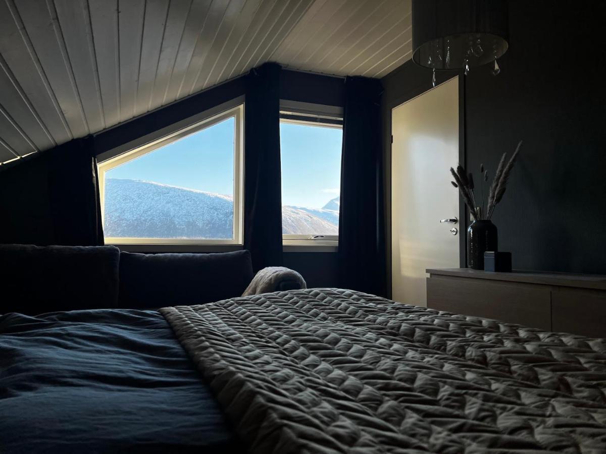 Nick Loft Apartment Close To The City 特罗姆瑟 外观 照片
